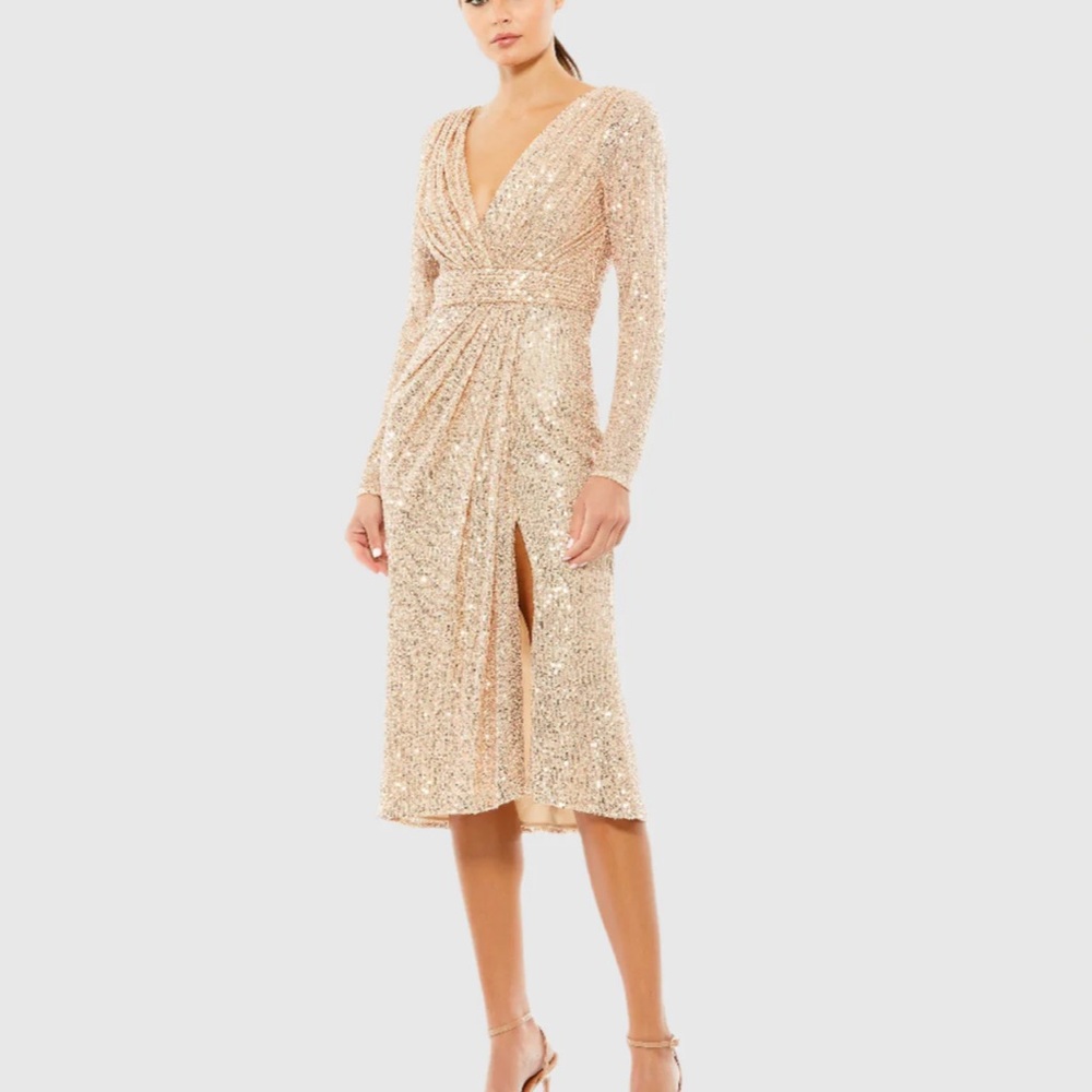 NWOT Ieena for Mac Duggal blush sequin long sleeve midi